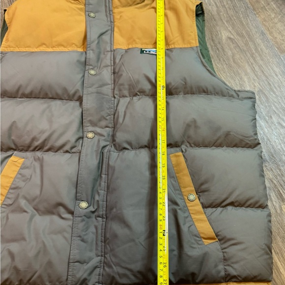L.L. Bean Brown and Tan Puffer Vest - Picture 4 of 5